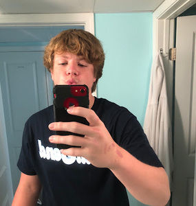 Meet your Posher, Cameron